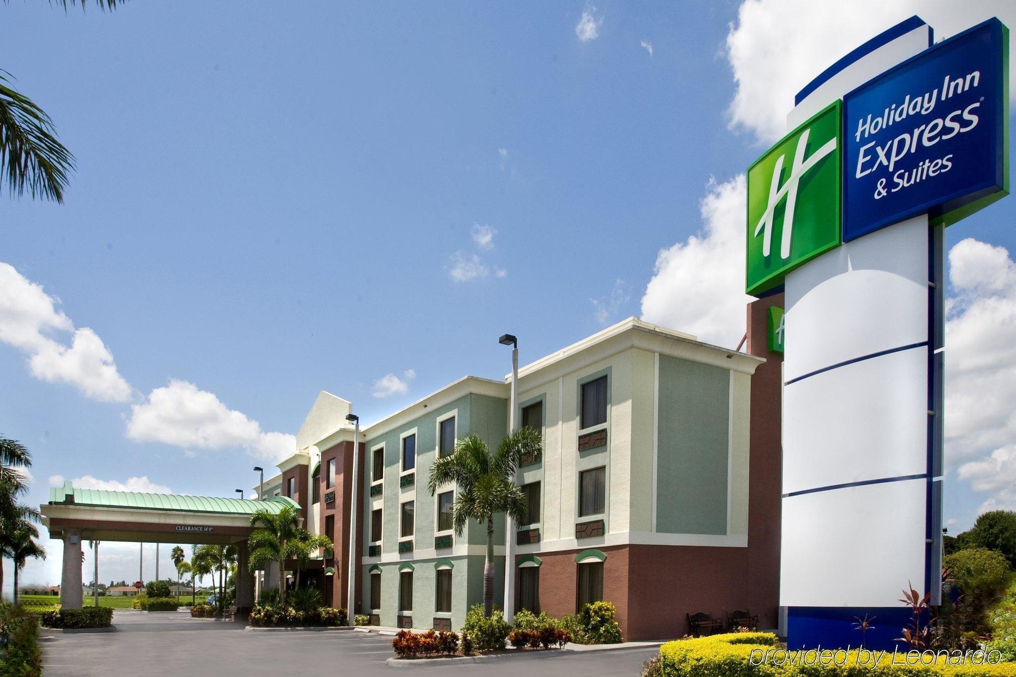 Holiday Inn Express Hotel & Suites Clewiston, An Ihg Hotel Exterior foto